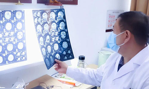 重庆癫痫病医院_成年人癫痫病的诊断标准是什么?